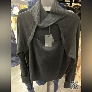 Paige Cherise peekaboo cutout turtleneck sweater Sz L